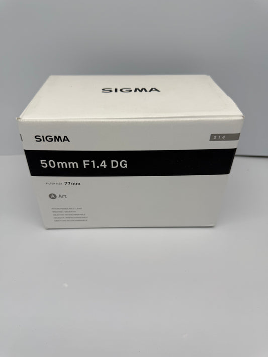 Sigma 50mm F1.4 DG Camera
